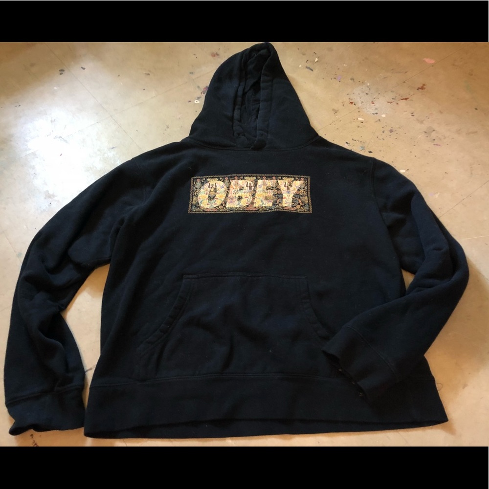 Obey black pull over sweater